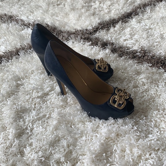 Nine West-Navy blue and gold pumps! - Picture 4 of 4
